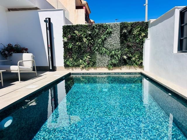 3 soveværelse Villa til salg i San Pedro del Pinatar med swimmingpool - € 489.000 (Ref: 9984454)