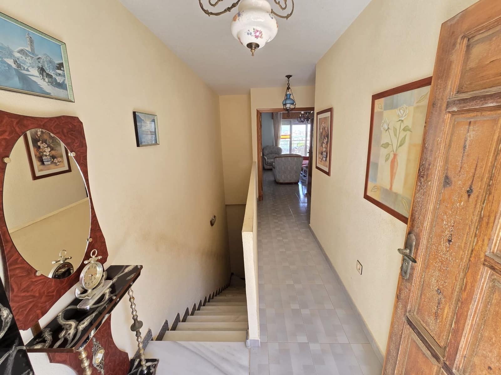4 bedroom Semi-detached Villa for sale in Torrevieja with garage - € 360,000 (Ref: 9996687)