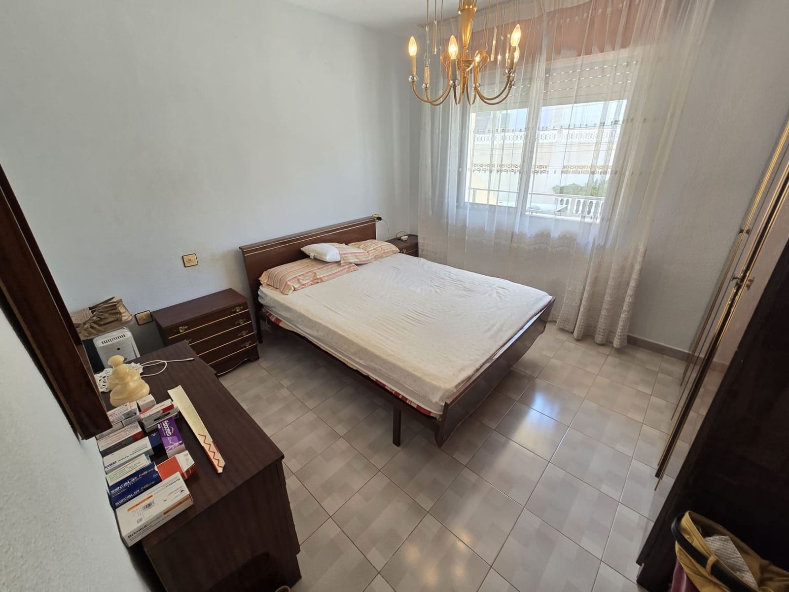 4 bedroom Semi-detached Villa for sale in Torrevieja with garage - € 360,000 (Ref: 9996687)