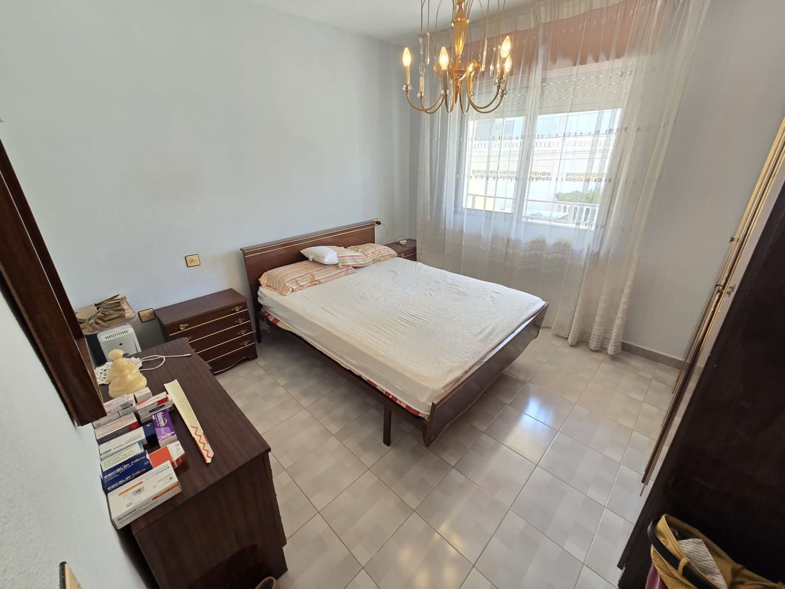 4 bedroom Semi-detached Villa for sale in Torrevieja with garage - € 360,000 (Ref: 9996687)