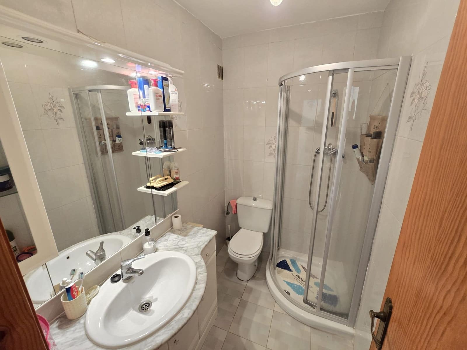 4 bedroom Semi-detached Villa for sale in Torrevieja with garage - € 360,000 (Ref: 9996687)
