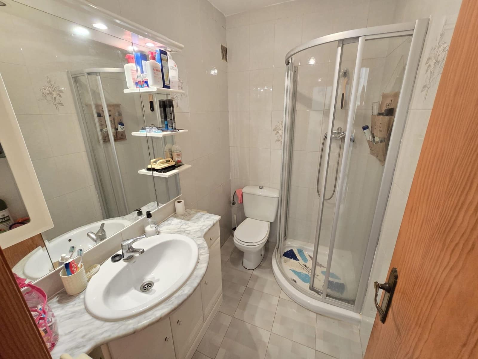 4 bedroom Semi-detached Villa for sale in Torrevieja with garage - € 360,000 (Ref: 9996687)