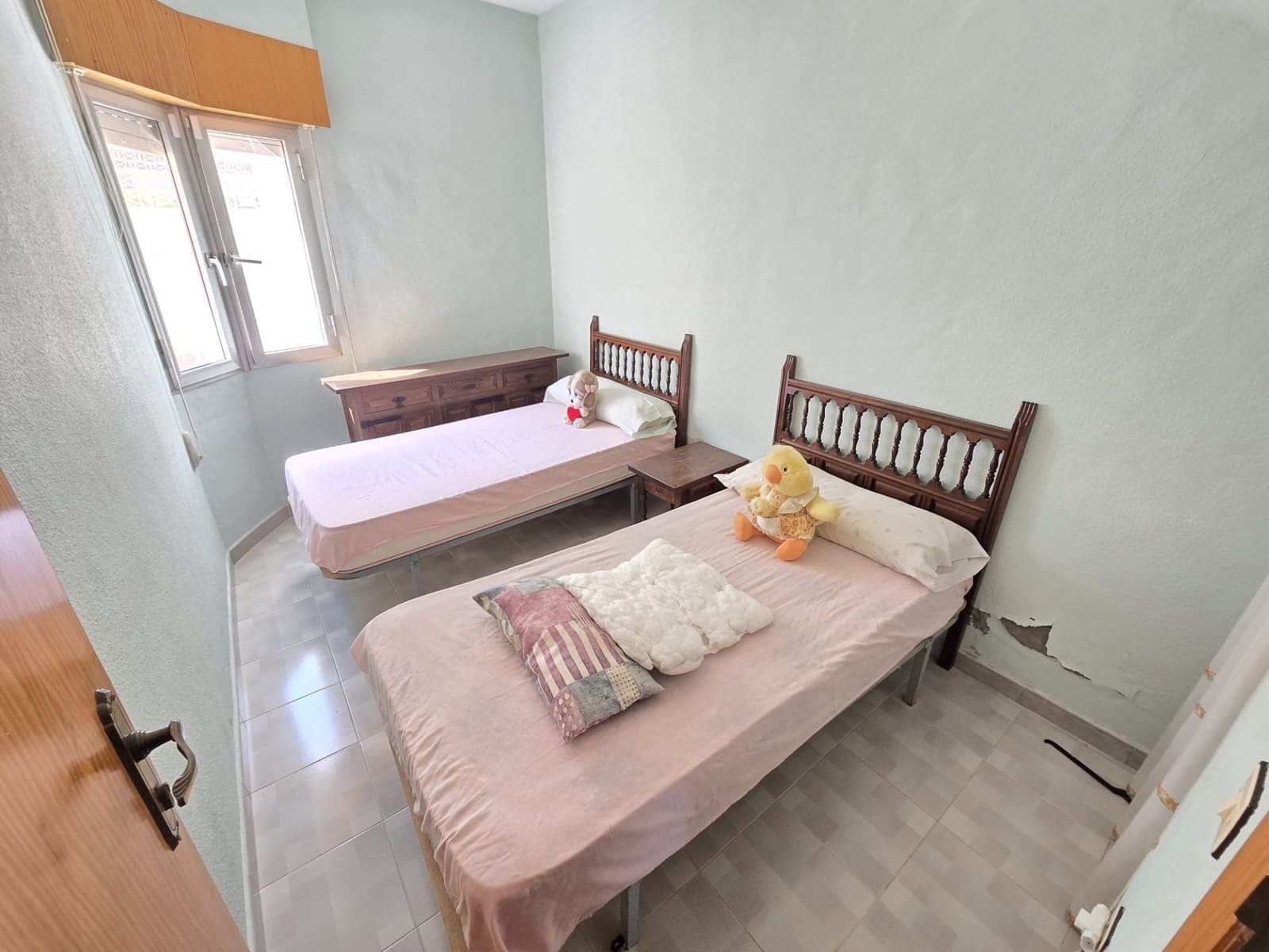 4 bedroom Semi-detached Villa for sale in Torrevieja with garage - € 360,000 (Ref: 9996687)