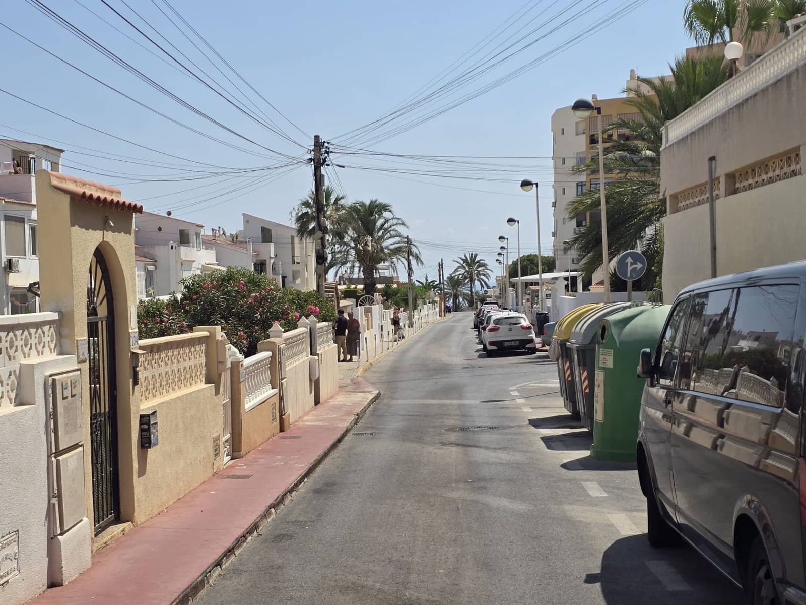 4 bedroom Semi-detached Villa for sale in Torrevieja with garage - € 360,000 (Ref: 9996687)