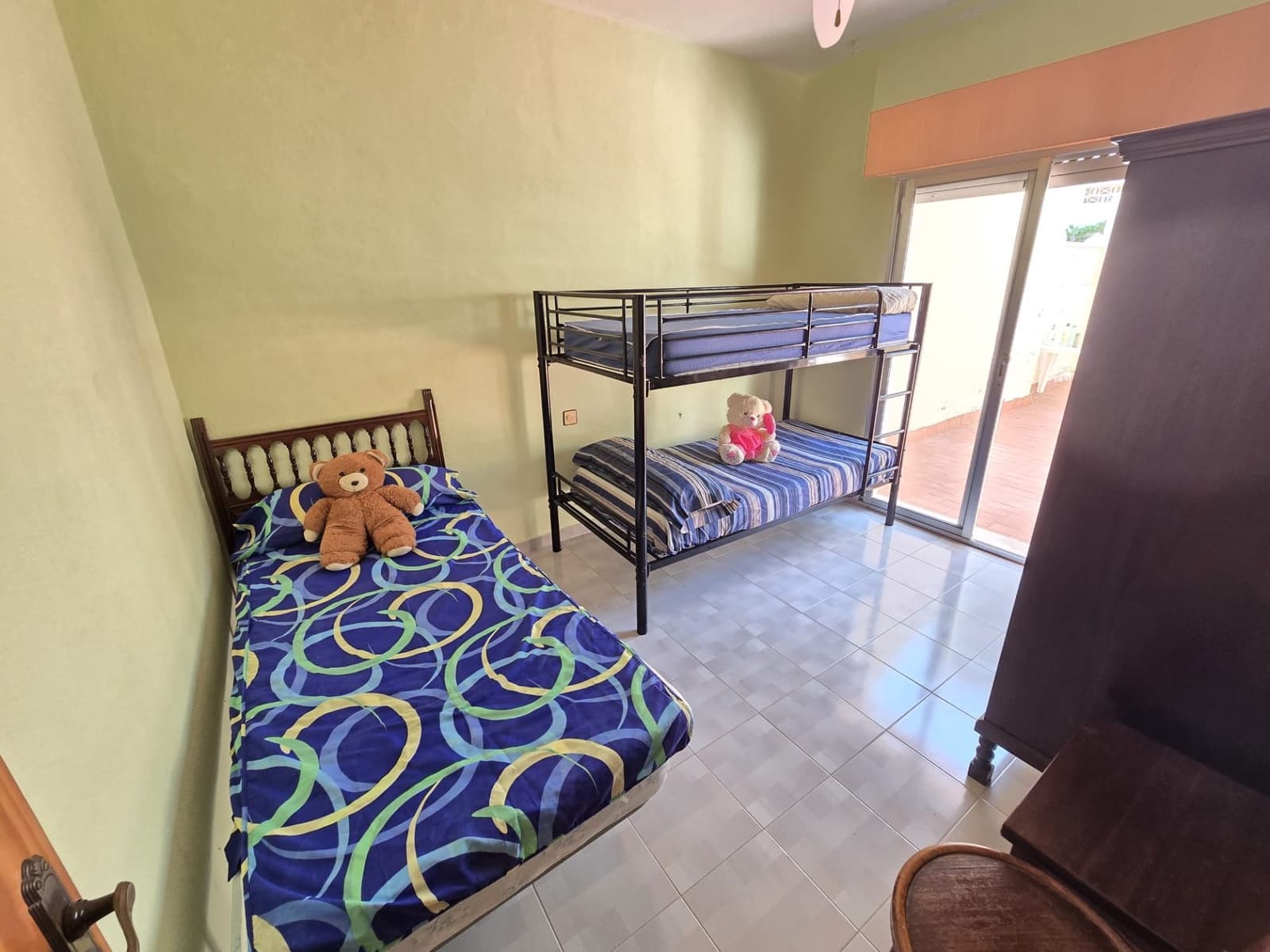4 bedroom Semi-detached Villa for sale in Torrevieja with garage - € 360,000 (Ref: 9996687)