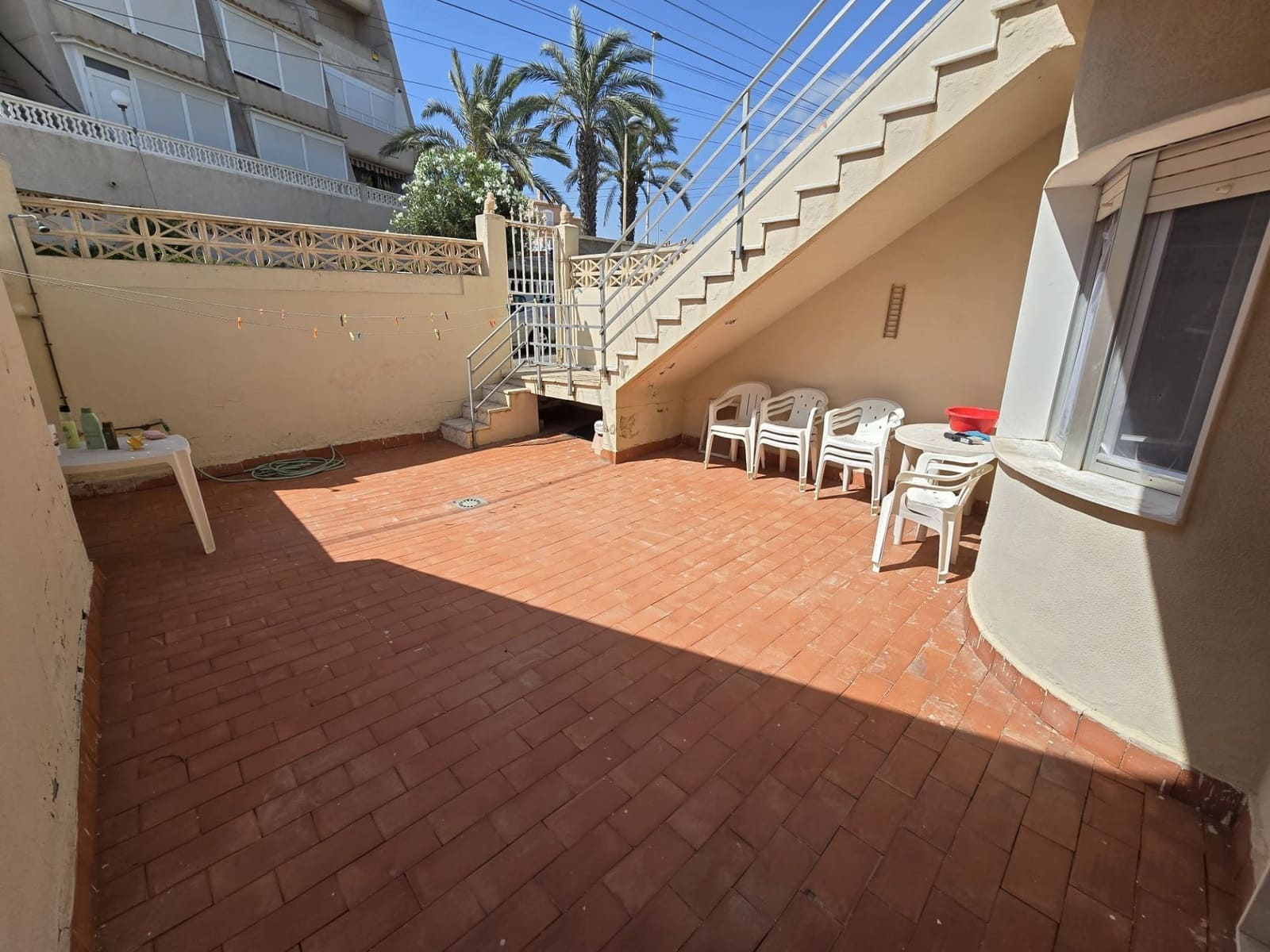 4 bedroom Semi-detached Villa for sale in Torrevieja with garage - € 360,000 (Ref: 9996687)