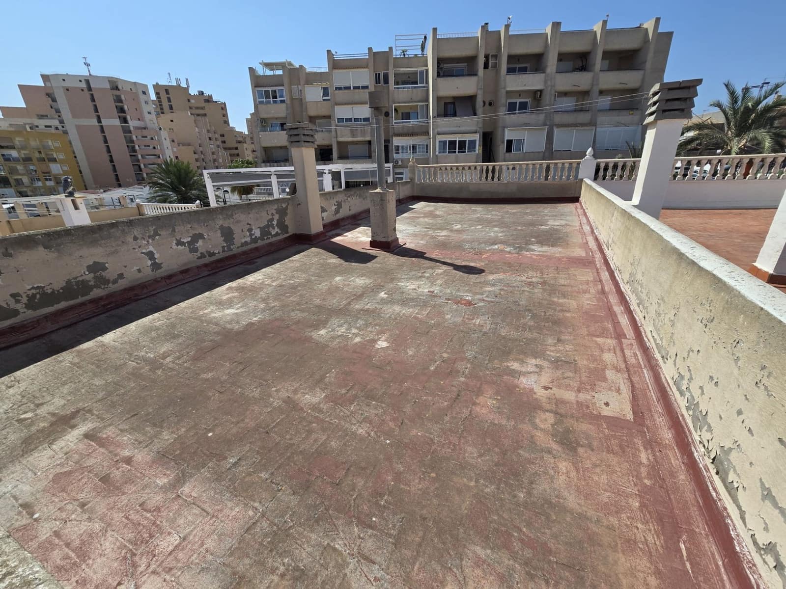 4 bedroom Semi-detached Villa for sale in Torrevieja with garage - € 360,000 (Ref: 9996687)
