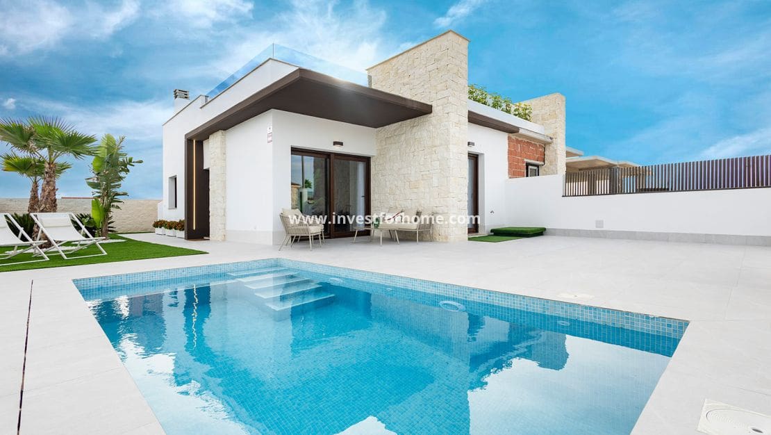 2 slaapkamer Villa te koop in Orihuela Costa met zwembad garage - € 351.000 (Ref: 10158443)