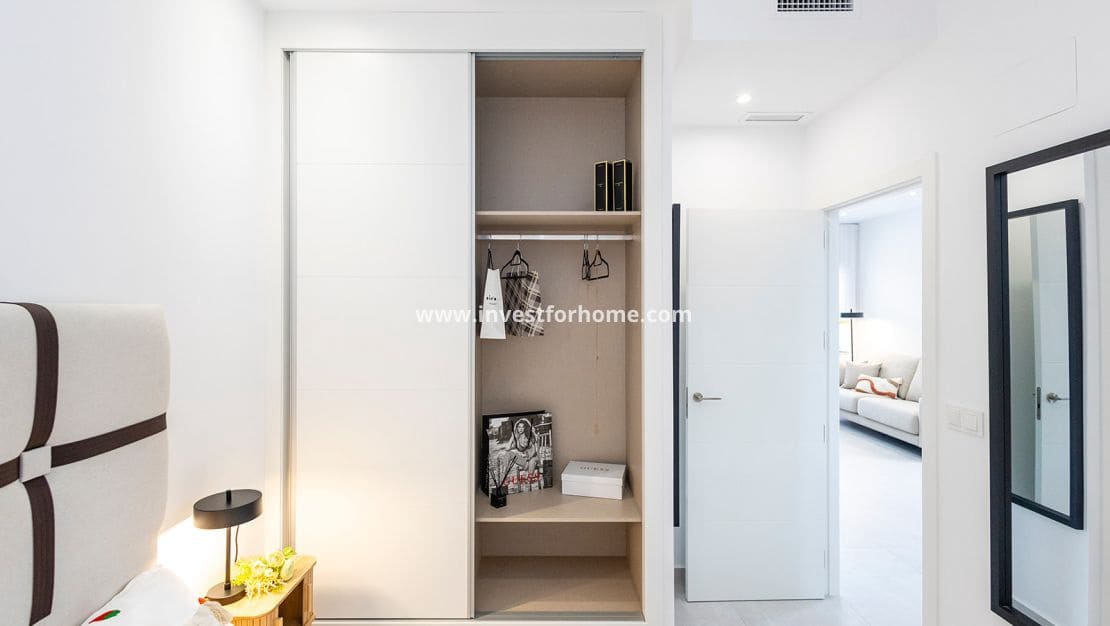2 slaapkamer Villa te koop in Orihuela Costa met zwembad garage - € 351.000 (Ref: 10158443)