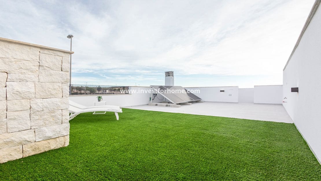 2 slaapkamer Villa te koop in Orihuela Costa met zwembad garage - € 351.000 (Ref: 10158443)