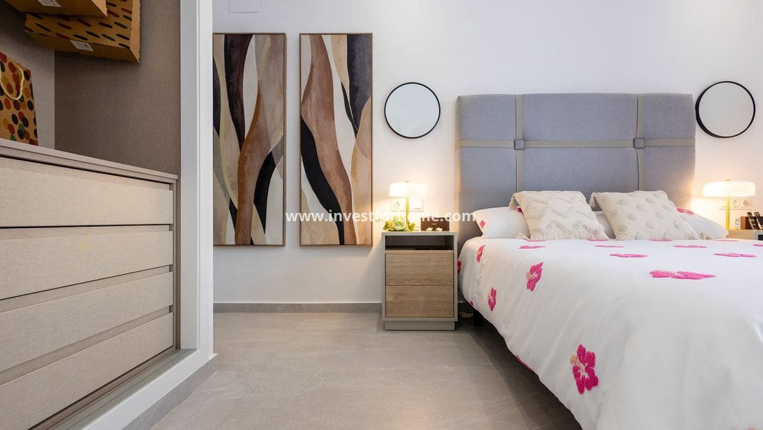 2 slaapkamer Villa te koop in Orihuela Costa met zwembad garage - € 351.000 (Ref: 10158443)