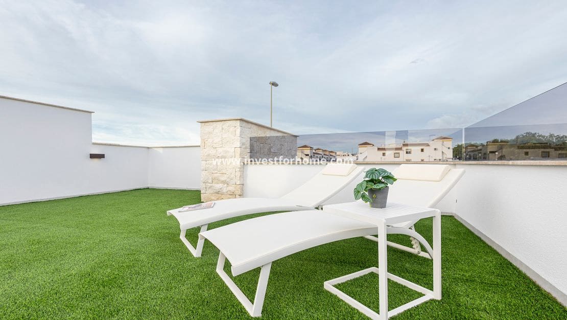 2 slaapkamer Villa te koop in Orihuela Costa met zwembad garage - € 351.000 (Ref: 10158443)