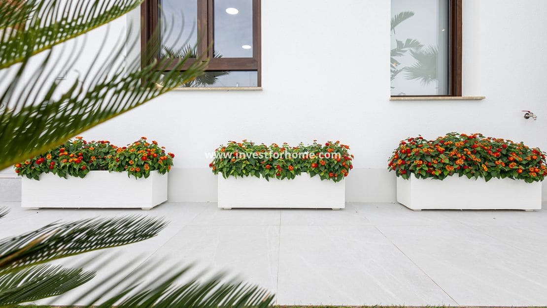 2 slaapkamer Villa te koop in Orihuela Costa met zwembad garage - € 351.000 (Ref: 10158443)