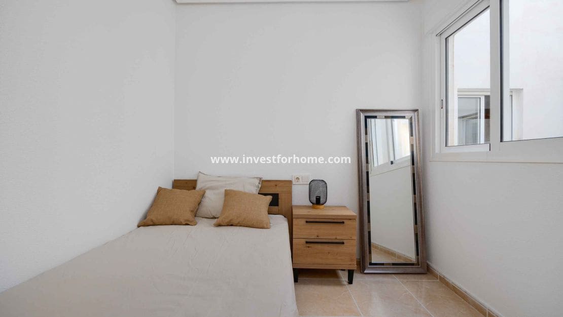 1 Zimmer Apartment zu verkaufen in San Fulgencio mit Pool Garage - 180.000 € (Ref: 10158446)