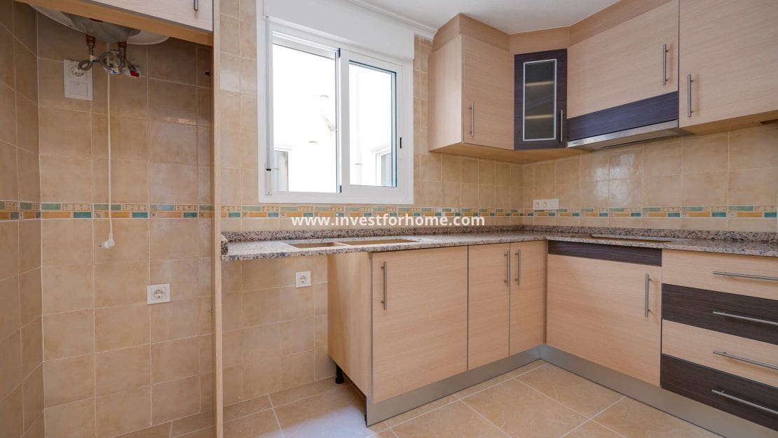 1 Zimmer Apartment zu verkaufen in San Fulgencio mit Pool Garage - 180.000 € (Ref: 10158446)