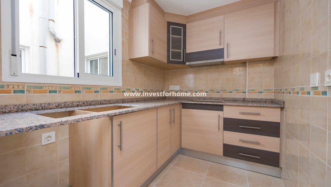 1 Zimmer Apartment zu verkaufen in San Fulgencio mit Pool Garage - 180.000 € (Ref: 10158446)