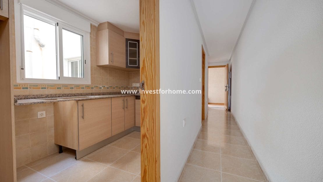 1 Zimmer Apartment zu verkaufen in San Fulgencio mit Pool Garage - 180.000 € (Ref: 10158446)