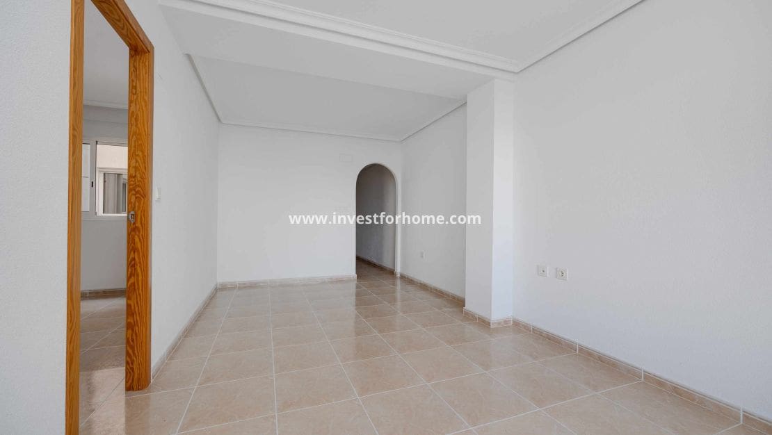 1 Zimmer Apartment zu verkaufen in San Fulgencio mit Pool Garage - 180.000 € (Ref: 10158446)