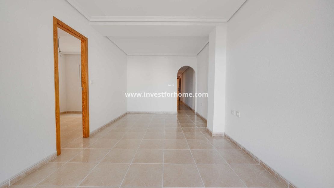 1 Zimmer Apartment zu verkaufen in San Fulgencio mit Pool Garage - 180.000 € (Ref: 10158446)