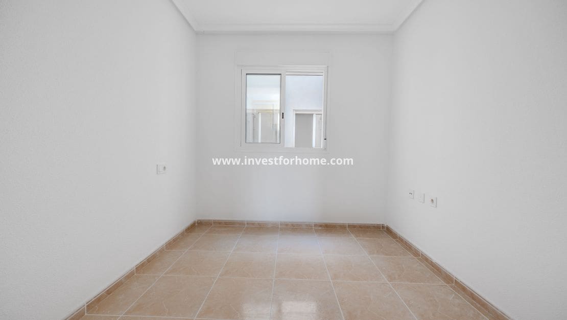 1 Zimmer Apartment zu verkaufen in San Fulgencio mit Pool Garage - 180.000 € (Ref: 10158446)