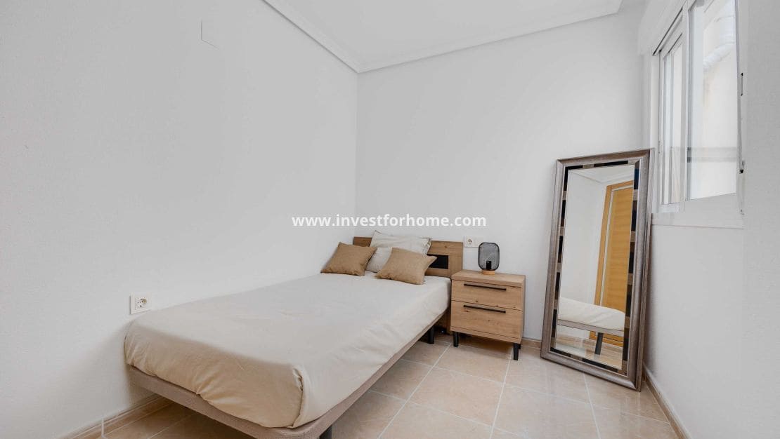 1 Zimmer Apartment zu verkaufen in San Fulgencio mit Pool Garage - 180.000 € (Ref: 10158446)