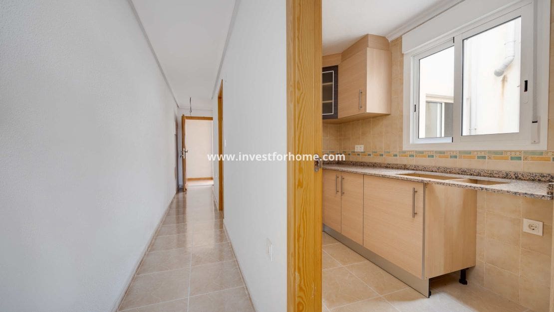 1 Zimmer Apartment zu verkaufen in San Fulgencio mit Pool Garage - 180.000 € (Ref: 10158446)