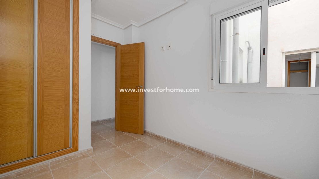 1 Zimmer Apartment zu verkaufen in San Fulgencio mit Pool Garage - 180.000 € (Ref: 10158446)