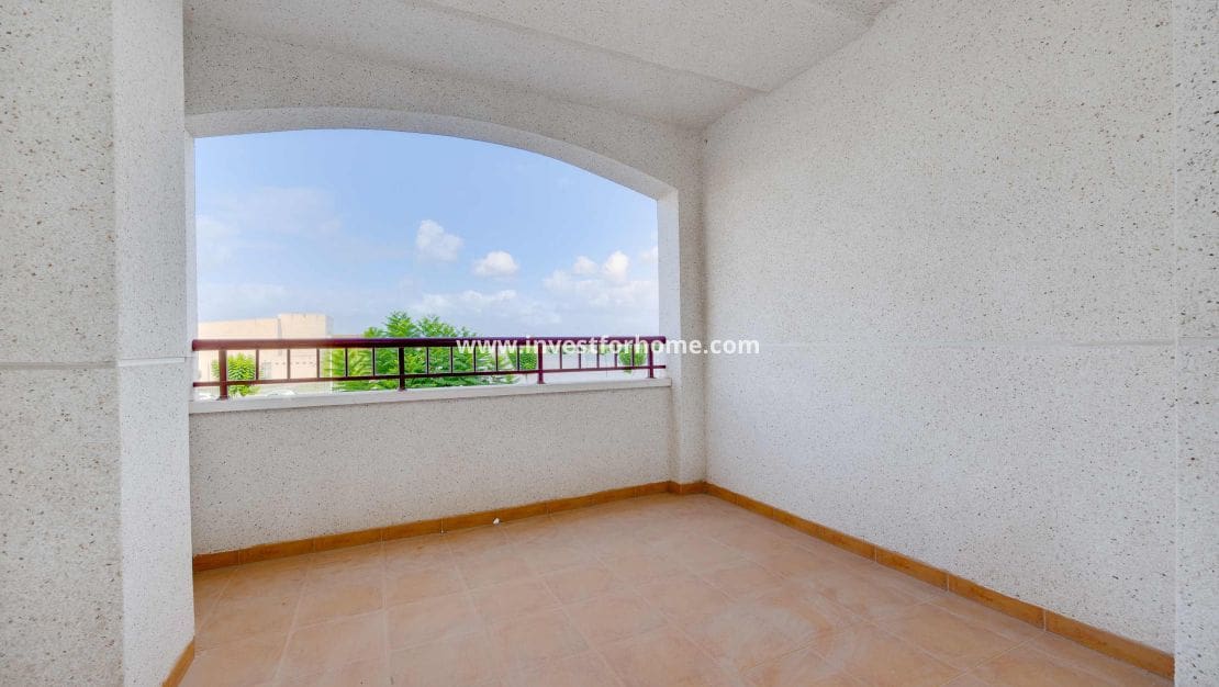 1 Zimmer Apartment zu verkaufen in San Fulgencio mit Pool Garage - 180.000 € (Ref: 10158446)