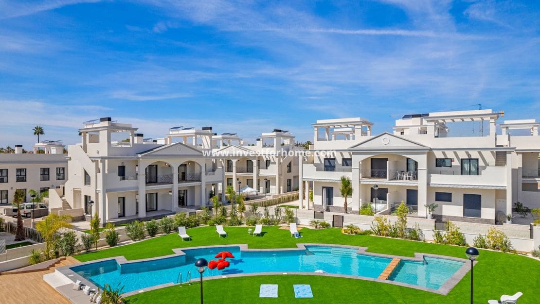 3 bedroom Apartment for sale in Rojales with pool garage - € 380,540 (Ref: 10158447)