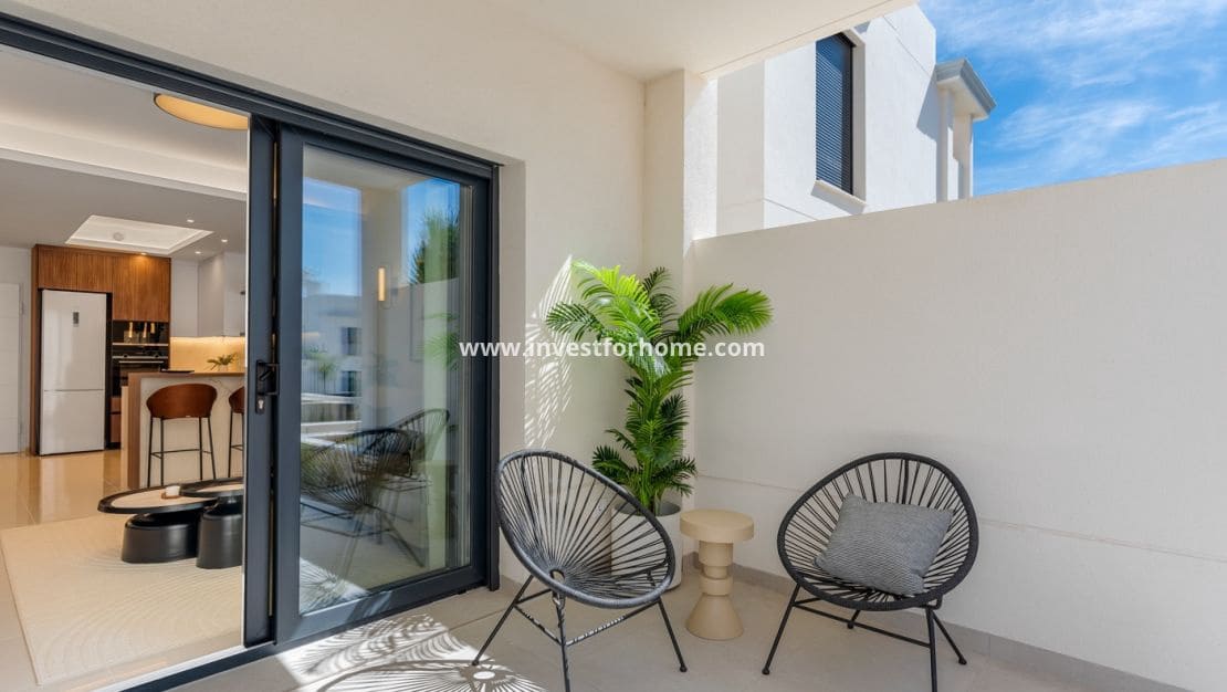 3 bedroom Apartment for sale in Rojales with pool garage - € 380,540 (Ref: 10158447)