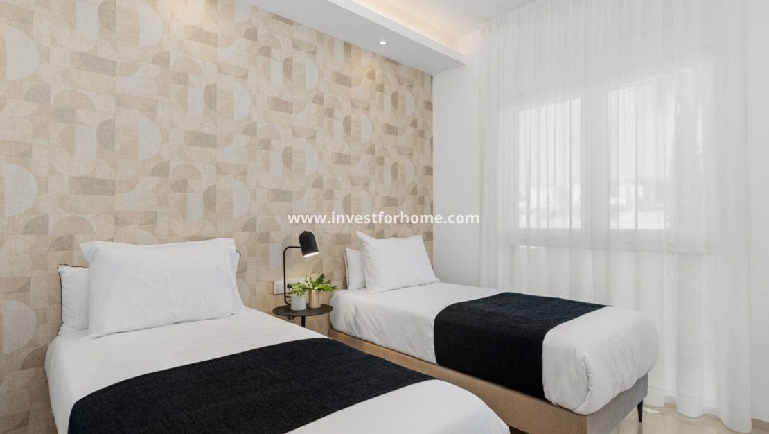 3 bedroom Apartment for sale in Rojales with pool garage - € 380,540 (Ref: 10158447)