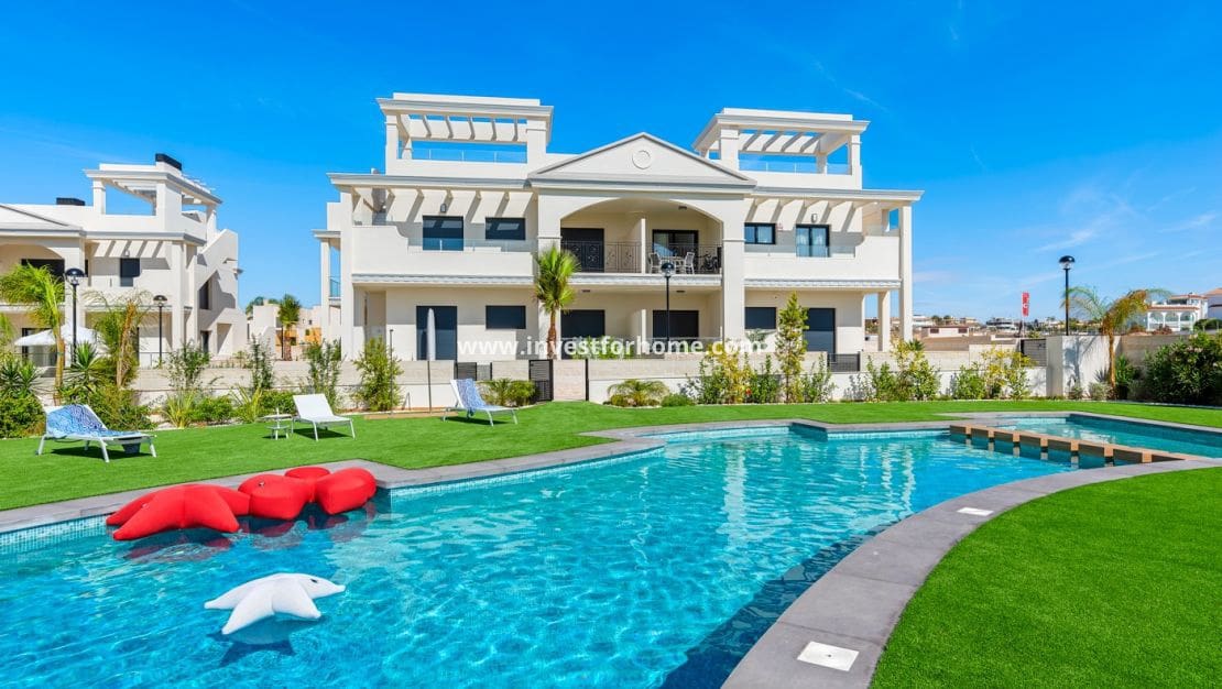 3 bedroom Apartment for sale in Rojales with pool garage - € 380,540 (Ref: 10158447)