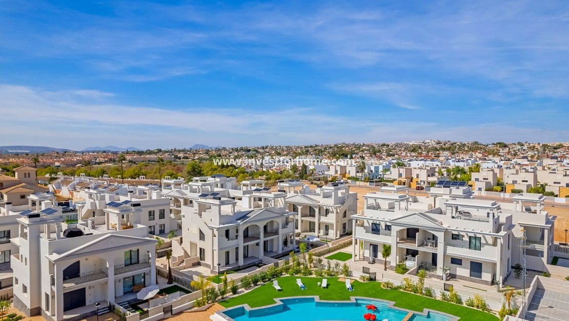 3 bedroom Apartment for sale in Rojales with pool garage - € 380,540 (Ref: 10158447)