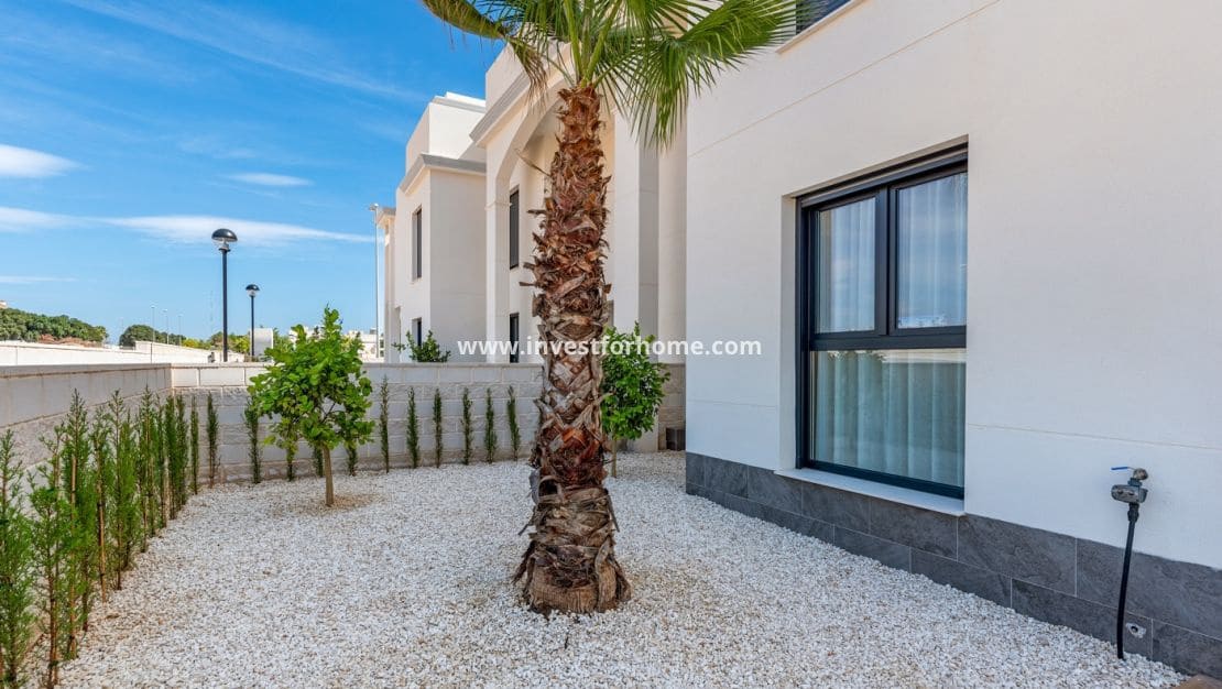 3 bedroom Apartment for sale in Rojales with pool garage - € 380,540 (Ref: 10158447)
