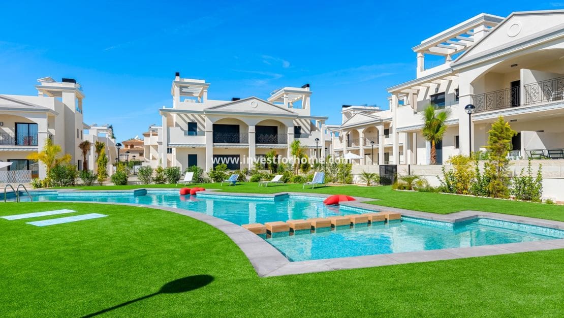 3 bedroom Apartment for sale in Rojales with pool garage - € 380,540 (Ref: 10158447)
