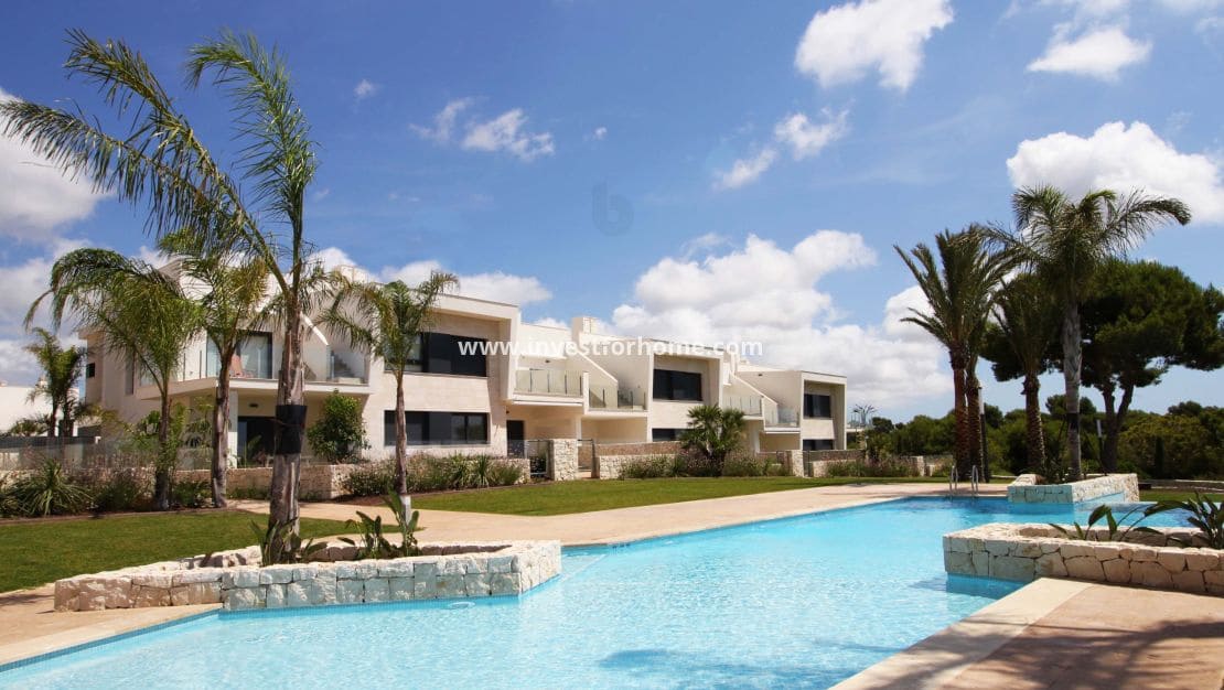 3 soveværelse Lejlighed til salg i Pinar de Campoverde med swimmingpool garage - € 329.900 (Ref: 10158453)