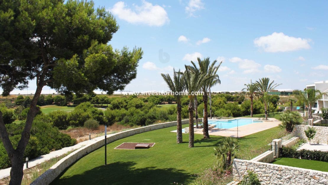 3 soveværelse Lejlighed til salg i Pinar de Campoverde med swimmingpool garage - € 329.900 (Ref: 10158453)
