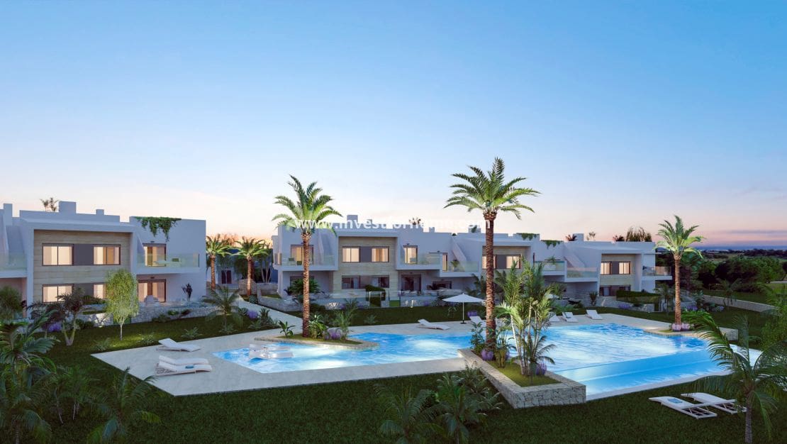 3 soveværelse Lejlighed til salg i Pinar de Campoverde med swimmingpool garage - € 329.900 (Ref: 10158453)