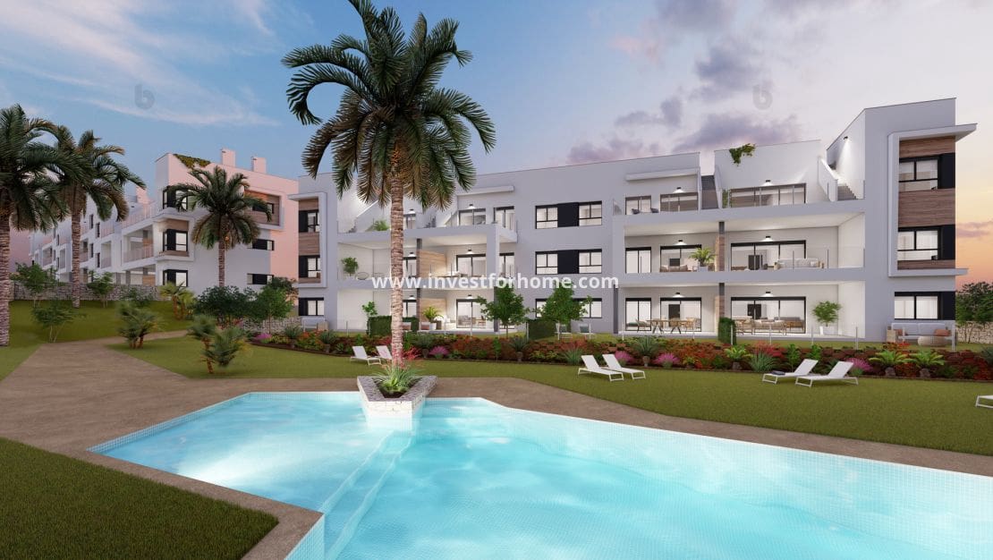 3 soveværelse Lejlighed til salg i Pinar de Campoverde med swimmingpool garage - € 329.900 (Ref: 10158453)