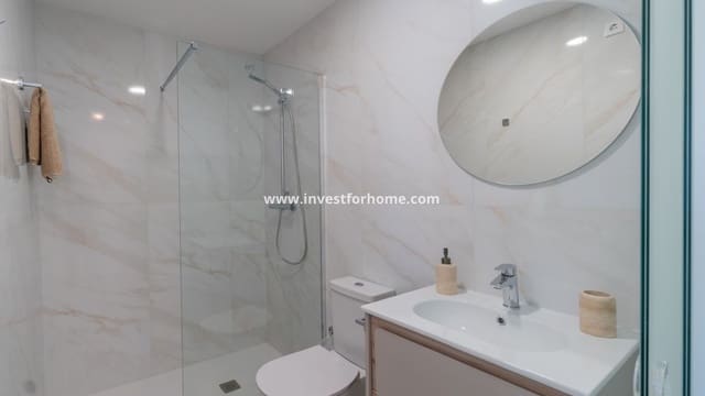 2 bedroom Apartment for sale in Playa Flamenca, Orihuela with pool - € 499,000 (Ref: 10158457)