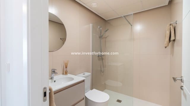 2 bedroom Apartment for sale in Playa Flamenca, Orihuela with pool - € 499,000 (Ref: 10158457)