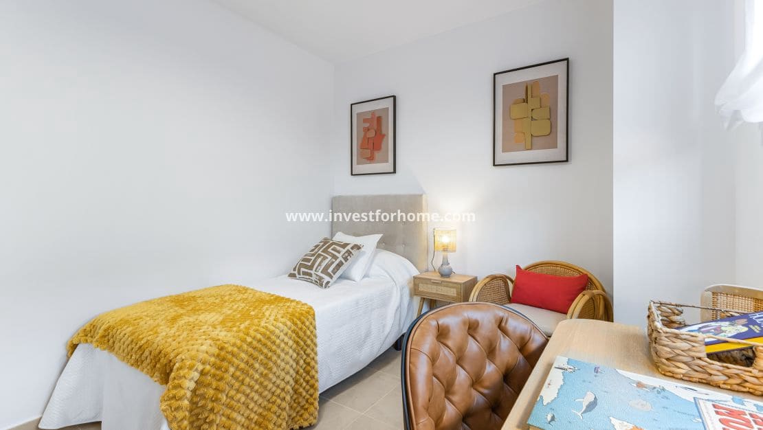 2 sovrum Lägenhet till salu i Orihuela Costa med pool - 240 500 € (Ref: 10158458)