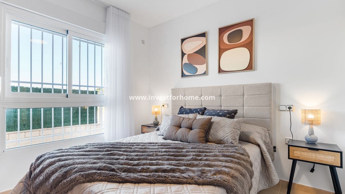2 sovrum Lägenhet till salu i Orihuela Costa med pool - 240 500 € (Ref: 10158458)