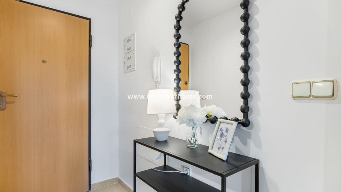 2 sovrum Lägenhet till salu i Orihuela Costa med pool - 240 500 € (Ref: 10158458)