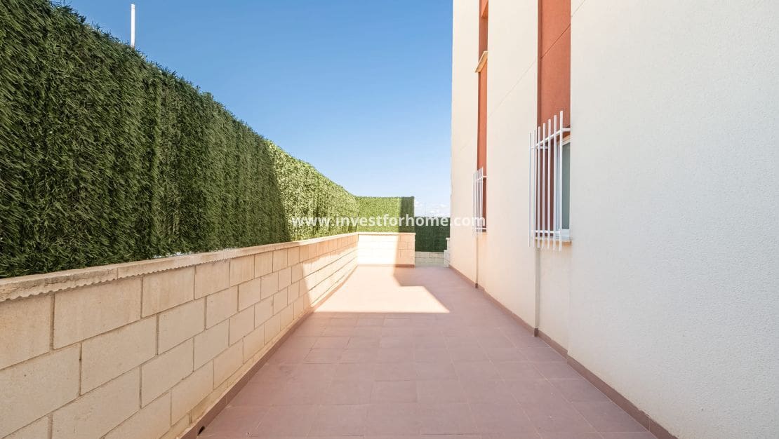 2 sovrum Lägenhet till salu i Orihuela Costa med pool - 240 500 € (Ref: 10158458)