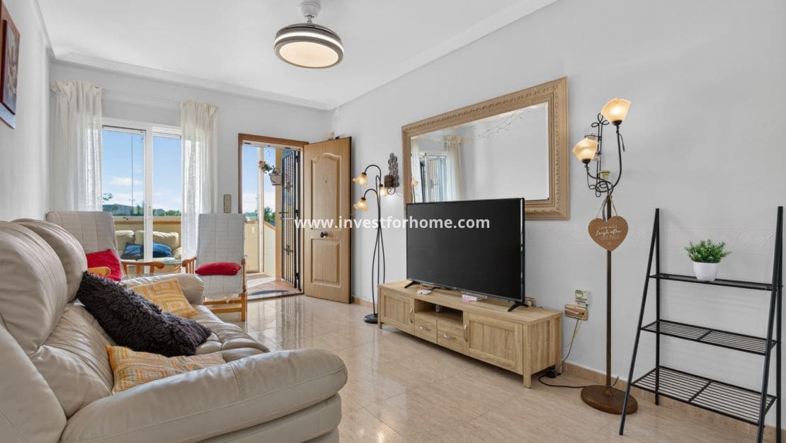 2 chambre Villa/Maison Mitoyenne à vendre à Villamartin avec piscine garage - 215 000 € (Ref: 10159968)