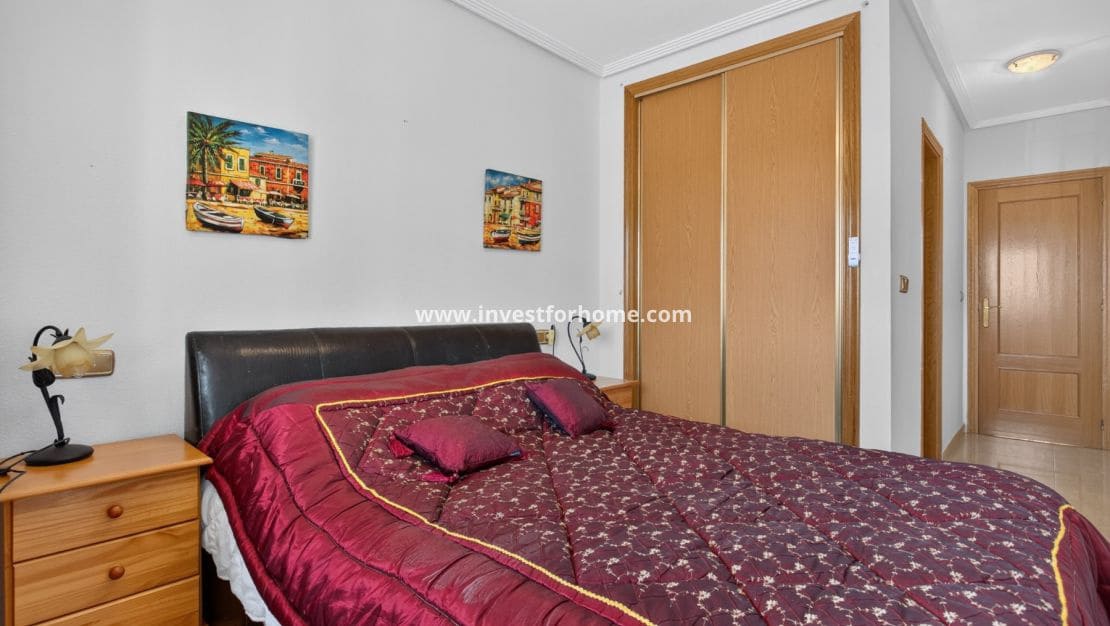 2 chambre Villa/Maison Mitoyenne à vendre à Villamartin avec piscine garage - 215 000 € (Ref: 10159968)