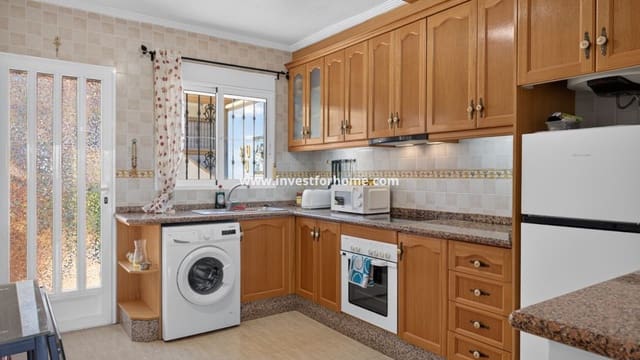 2 chambre Villa/Maison Mitoyenne à vendre à Villamartin, Orihuela avec piscine garage - 215 000 € (Ref: 10159968)
