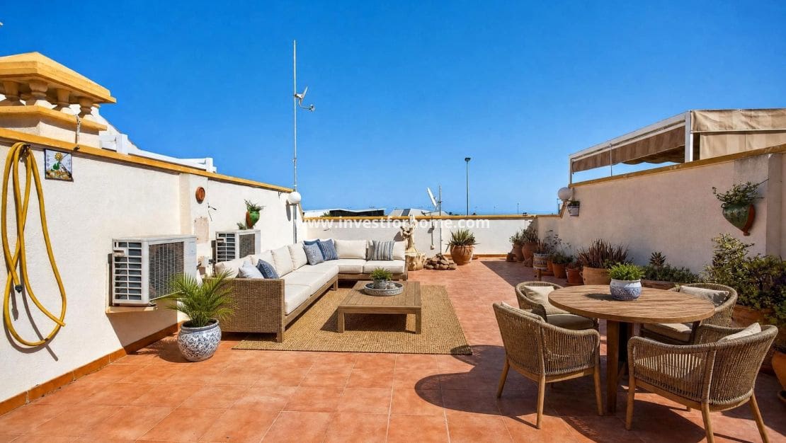 2 chambre Villa/Maison Mitoyenne à vendre à Villamartin avec piscine garage - 215 000 € (Ref: 10159968)