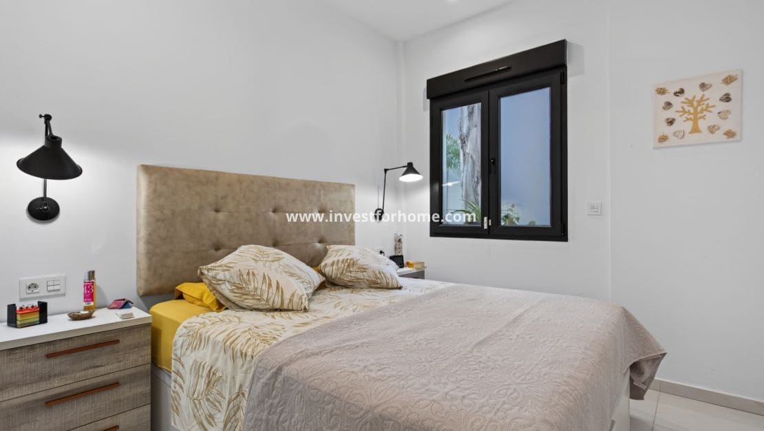 3 slaapkamer Villa te koop in Bigastro met zwembad garage - € 384.000 (Ref: 10162477)